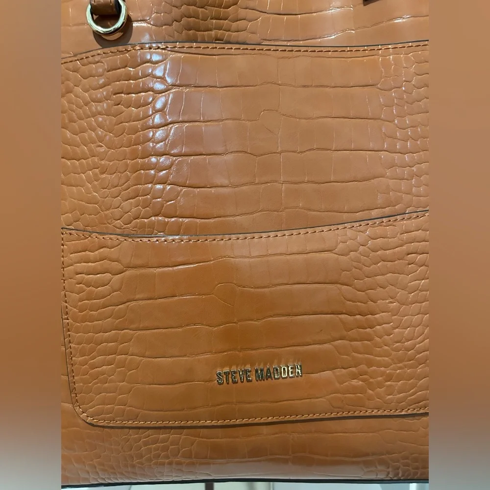 Steve Madden Kimmy multi pouch croco embossed faux leather tan tote.